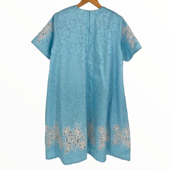 80’s Home Made Light Blue Embroidered House Dress - Picture 9 of 11